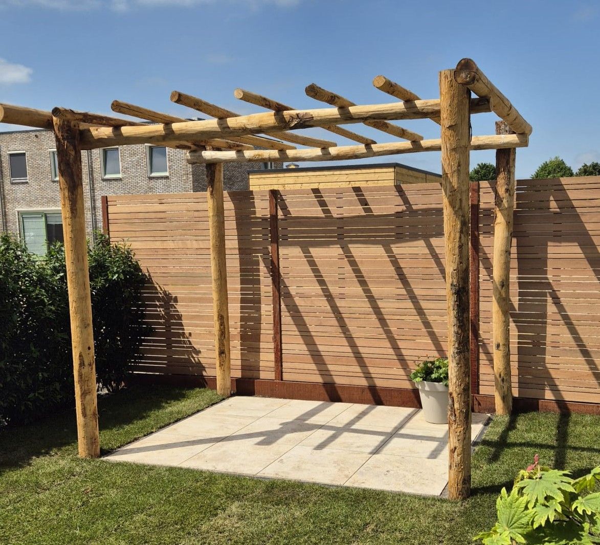 Kastanje Pergola op Maat | Vrijblijvende Offerte