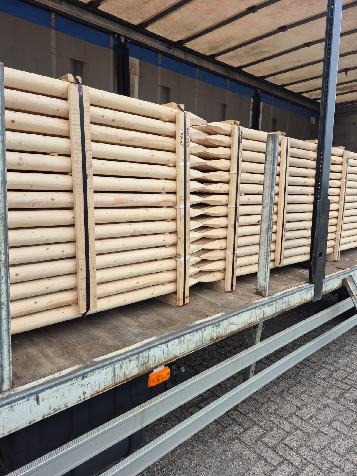Boompaal gefreesd Ø6CM | Onbehandeld | Verschillende lengtes