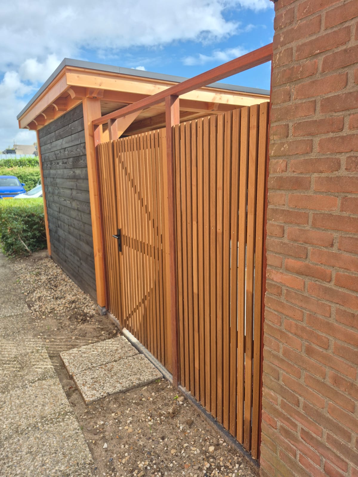 Thermowood Ayous Tuindeur | 100x180 cm | Verticaal