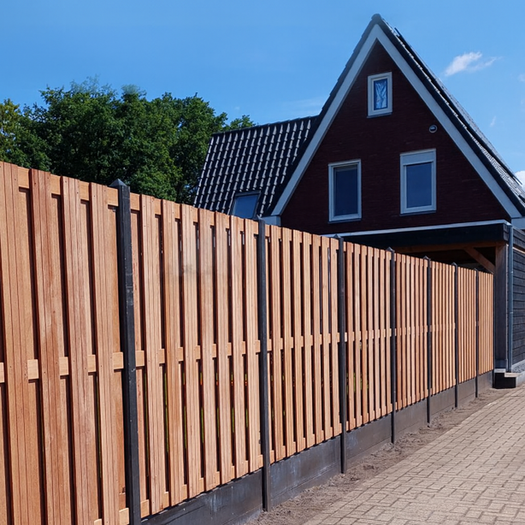 Hardhouten Maatwerk Schutting | Vrijblijvende Offerte