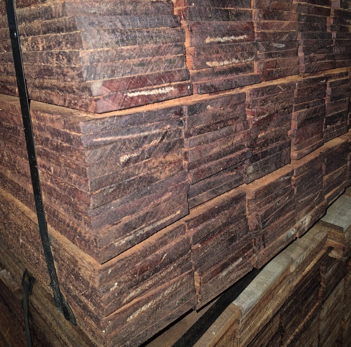 Hardhouten Buigstrip 0,6x10x500 cm 