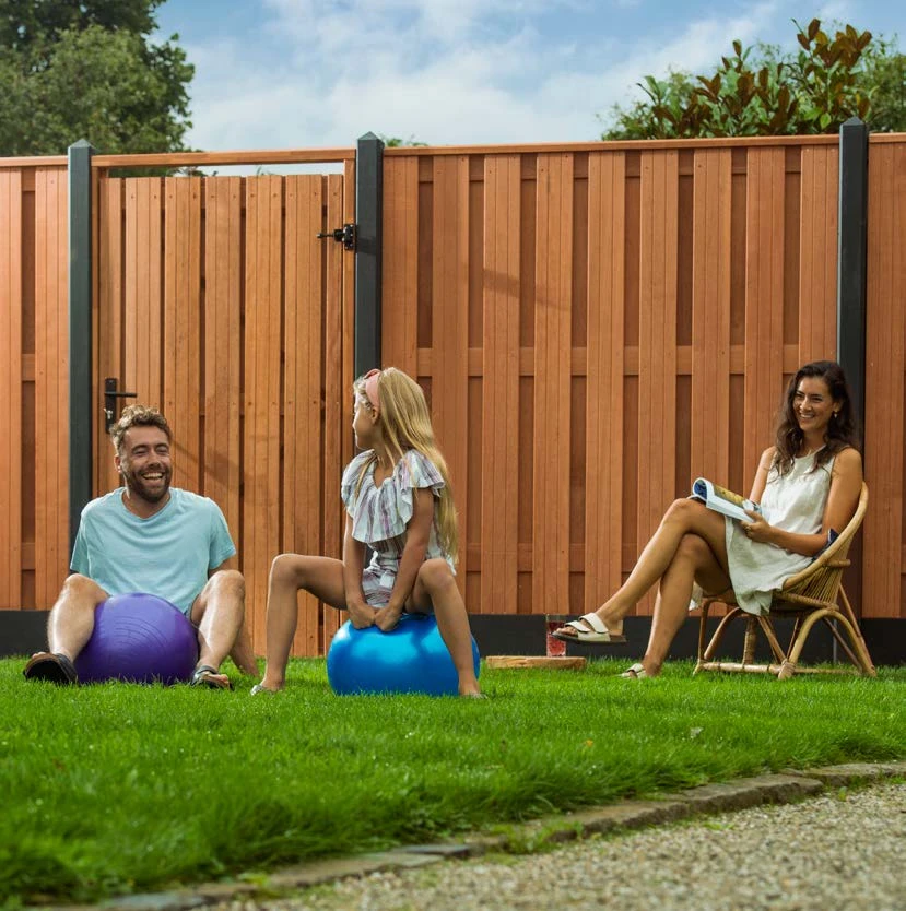 Hardhouten Tuindeur Geschaafd | Zwart stalen frame | 100x180 cm 